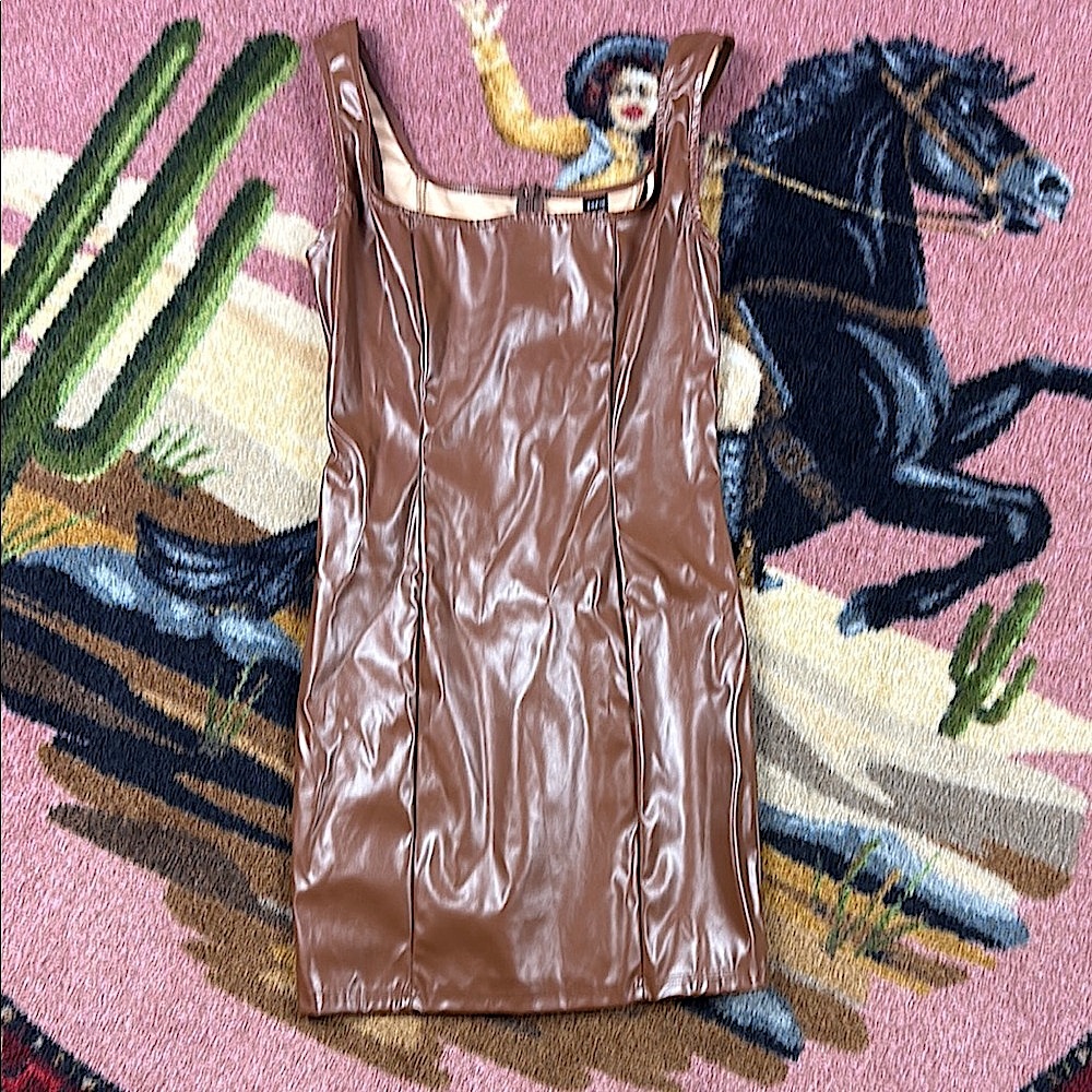 FAUX LEATHER DRESS BROWN